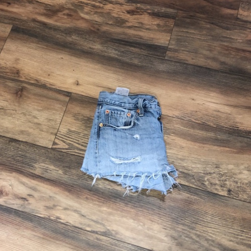 Distressed 501 Levi’s 😍